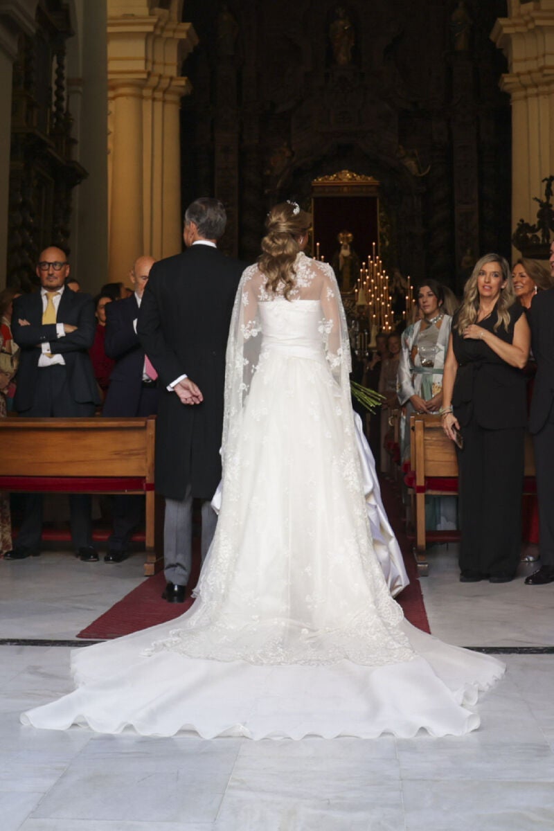 Detalles vestido novia María Luisa Arrospides.