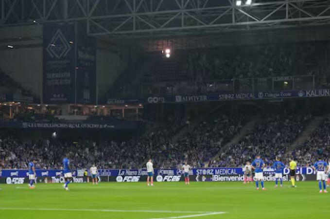 Plantón en el el Oviedo-Espanyol