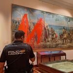 Dos activistas del movimiento de desobediencia civil no violenta Futuro Vegetal han lanzado este domingo pintura roja biodegradable sobre un cuadro en el Museo Naval de Madrid, en un acto de protesta por la celebraci&oacute;n de la Fiesta Nacional y para denunciar el actual neocolonialismo extractivista que explota sus recursos naturales. 
