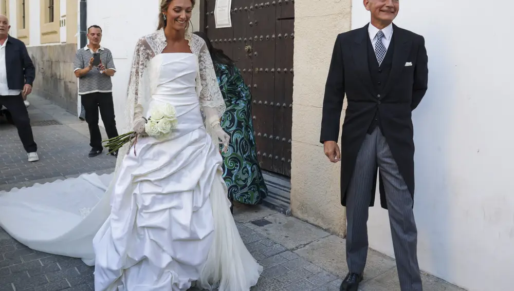 El vestido de novia de María Luisa Arrospide.