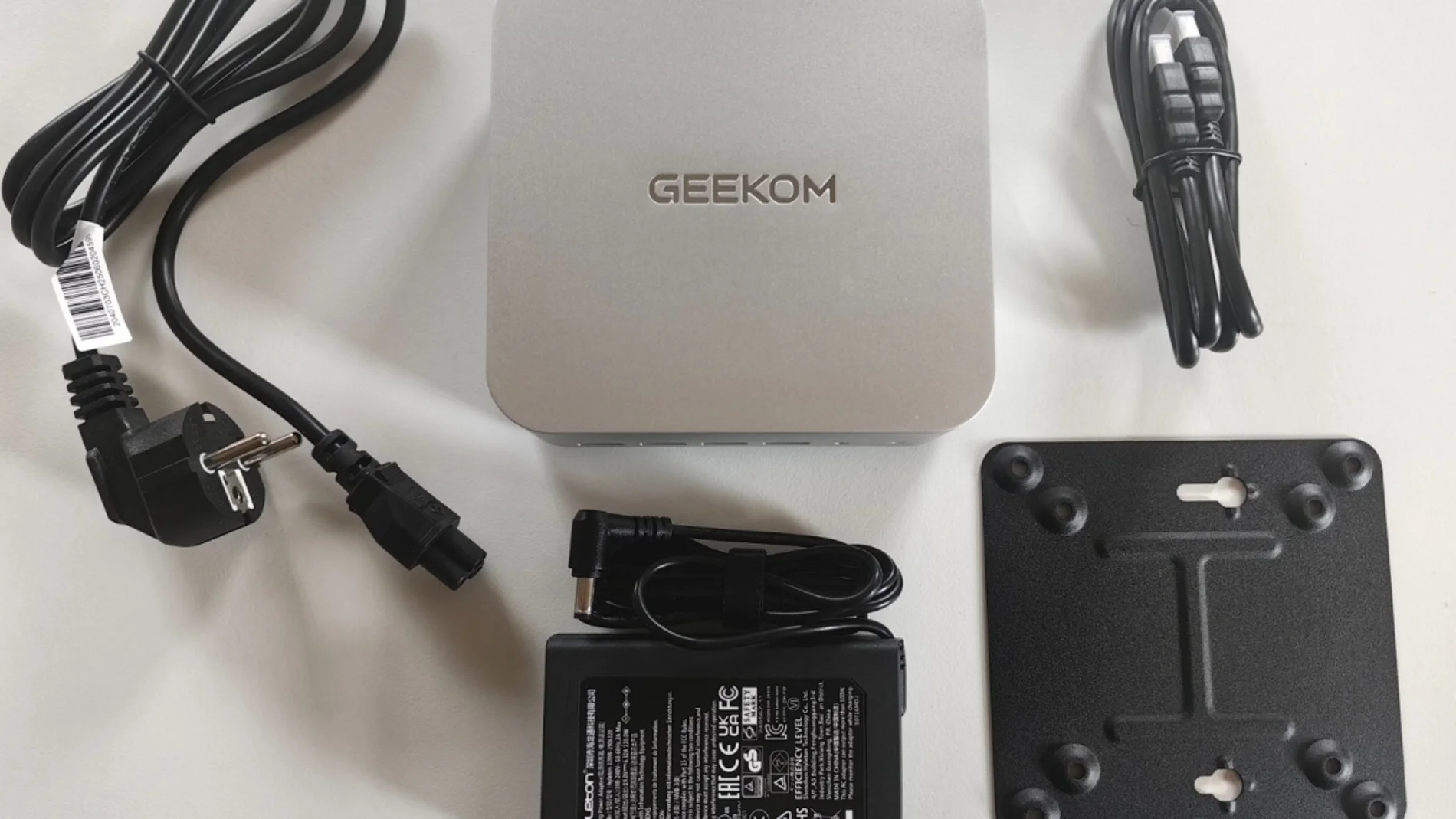 Geekom