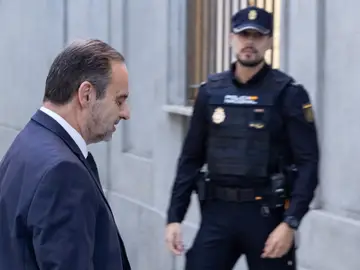 José Luis Ábalos entrando en el Tribunal Supremo José Luis Ábalos entrando en el Tribunal Supremo