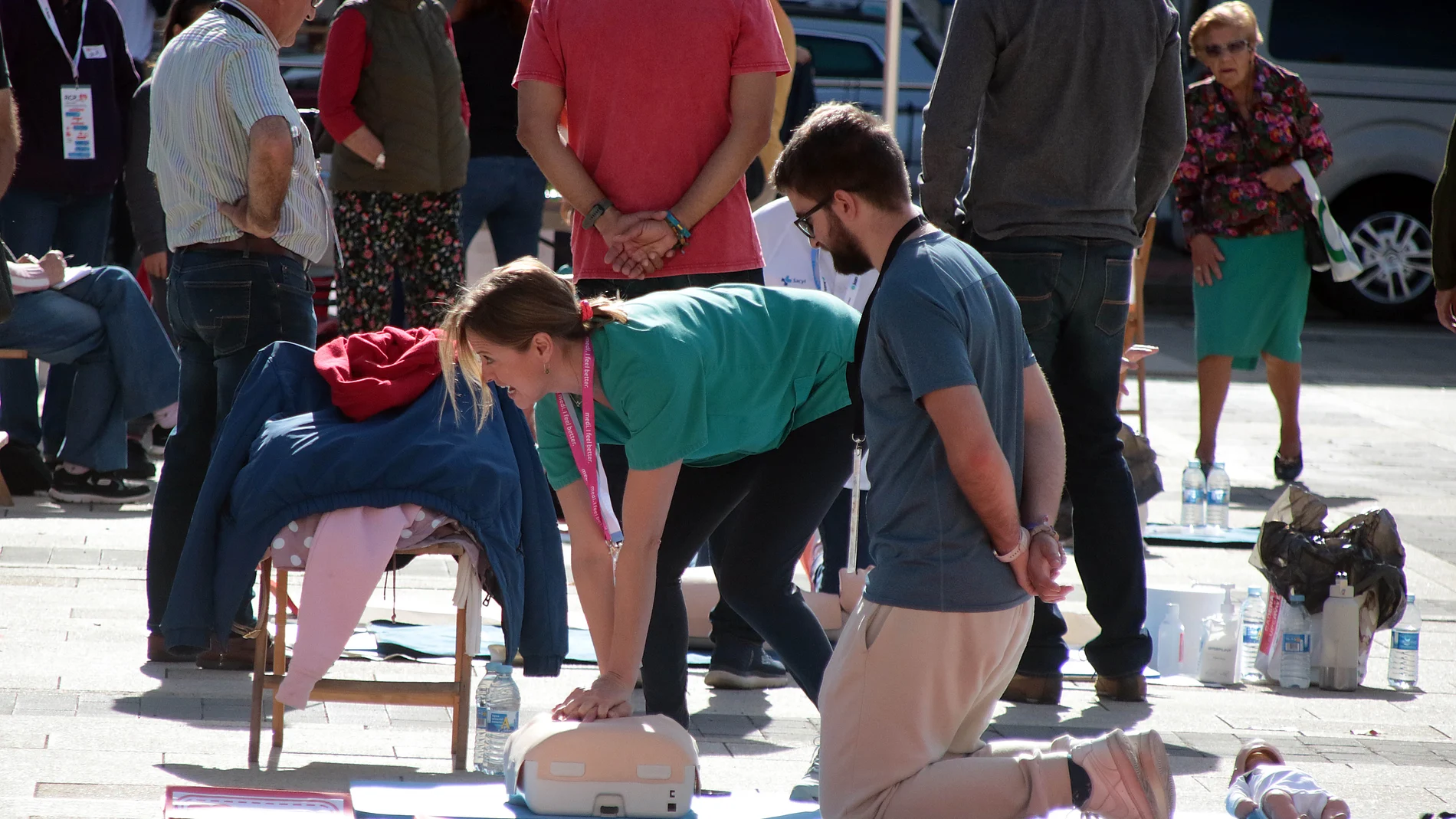 Cerca de 200 personas aprenden Reanimación Cardiopulmonar en León