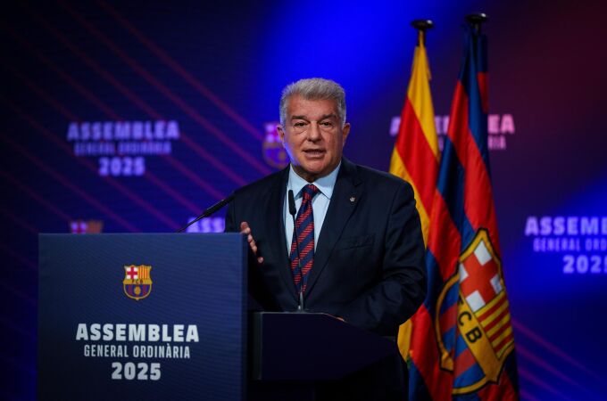 Fútbol.- Joan Laporta abre precampaña: "Esos 'sabelotodos' que dan lecciones, ¡alerta y bien lejos!"