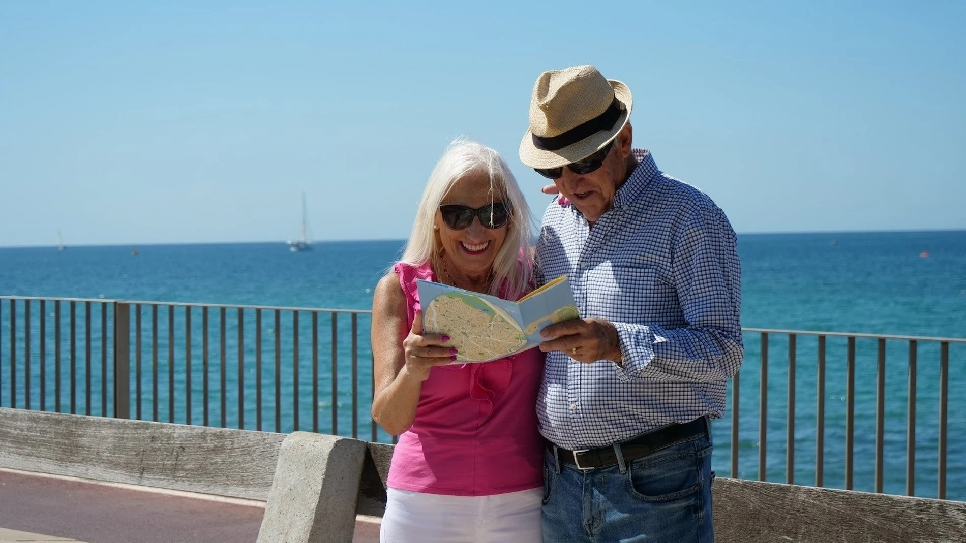 Economía.- Arrancan este domingo los viajes de la nueva temporada del Imserso, con tarifa de 50 euros y mascotas