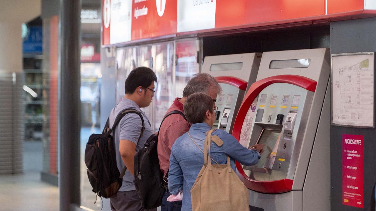 La Comunidad lanza una tarjeta de transporte público para los turistas