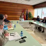 La consejera de Agricultura, Ganadería y Desarrollo Rural, María González Corral, se reúne con los responsables de la Escuela Internacional de Industrias Lácteas (Eilza)