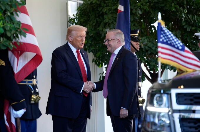 US President Trump welcomes Australian PM Albanese to White House