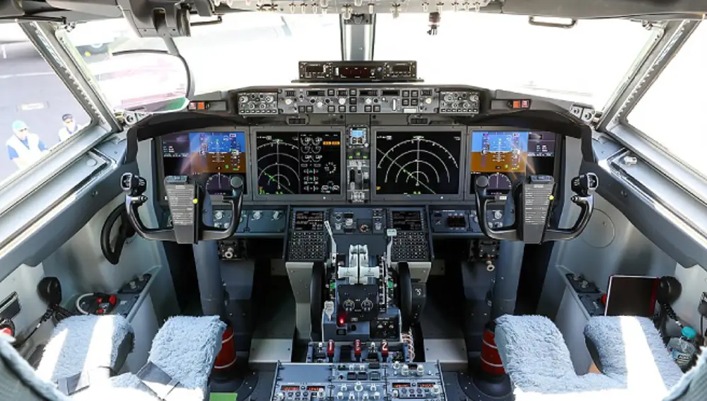 Cabina de un Boeing 737 MAX.