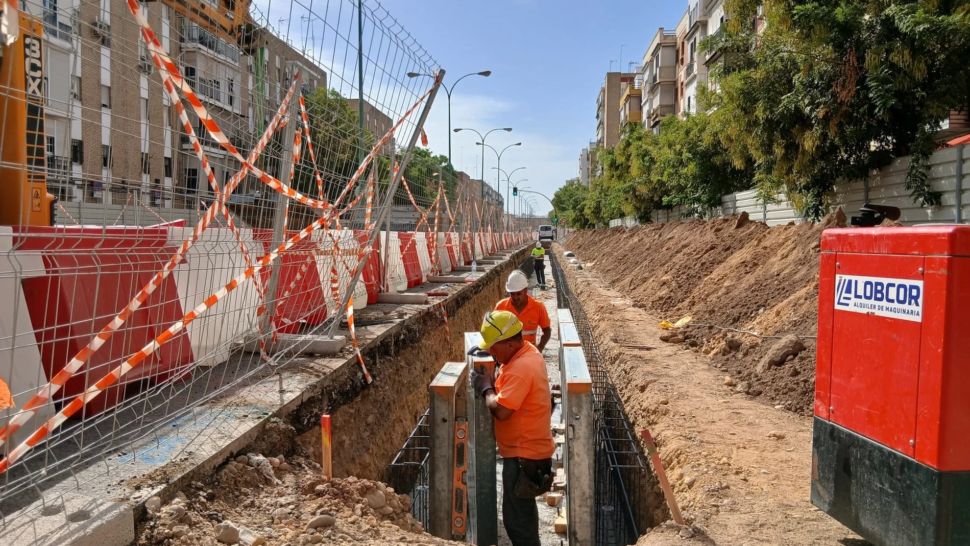 Labores de instalaciones en la Línea 3 Norte del Metro