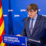 Puigdemont avisa de "las consecuencias de la manipulación y la mentira" en sociedades democráticas