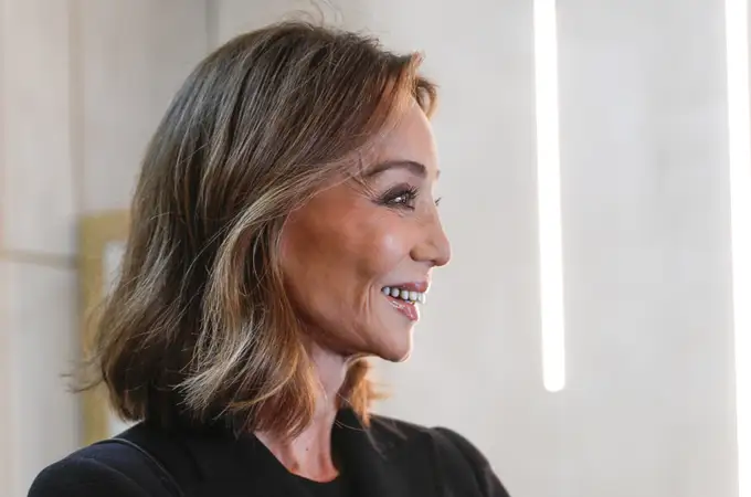De su primer encuentro sexual con 18 años a su infidelidad a Carlos Falcó: Isabel Preysler recuerda en sus memorias a los hombres de su vida De su primer encuentro sexual con 18 años a su infidelidad a Carlos Falcó: Isabel Preysler recuerda en sus memorias a los hombres de su vida