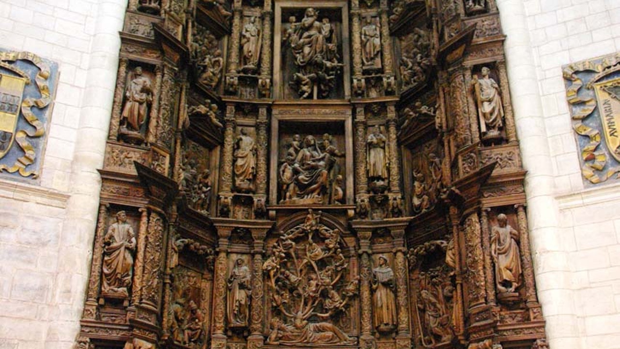 El precioso conjunto monumental que está considerado "El Escorial de los Retablos", y que nadie se puede perder