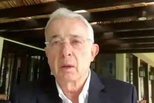 EL Tribunal Superior de Bogotá absuelve a Uribe y Petro cuestiona el fallo EL Tribunal Superior de Bogotá absuelve a Uribe y Petro cuestiona el fallo
