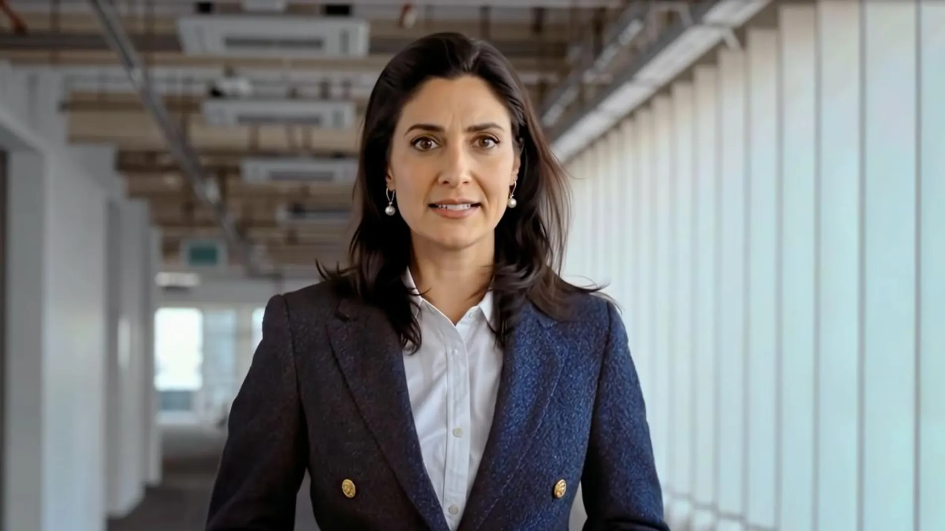 La supuesta presentadora del documental ‘Will AI Take My Job?’, generada mediante inteligencia artificial