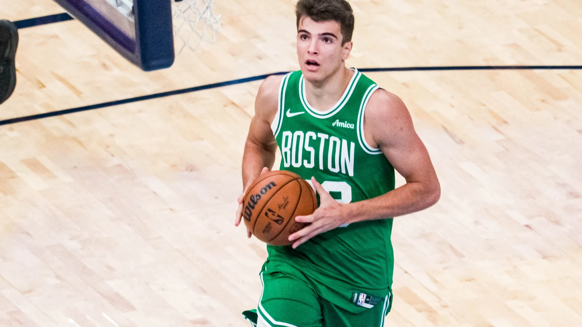 Hugo González, en un partido de pretemporada con los Celtics