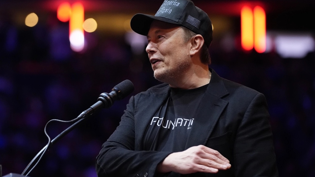 Elon Musk se prepara para acabar con los empleos con la IA: "Probablemente, ninguno de nosotros tendrá trabajo"