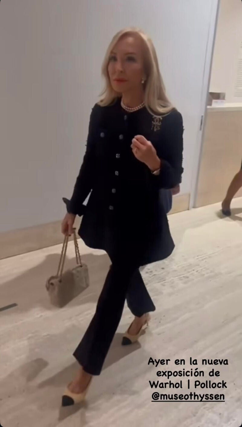 El look de Carmen Lomana.