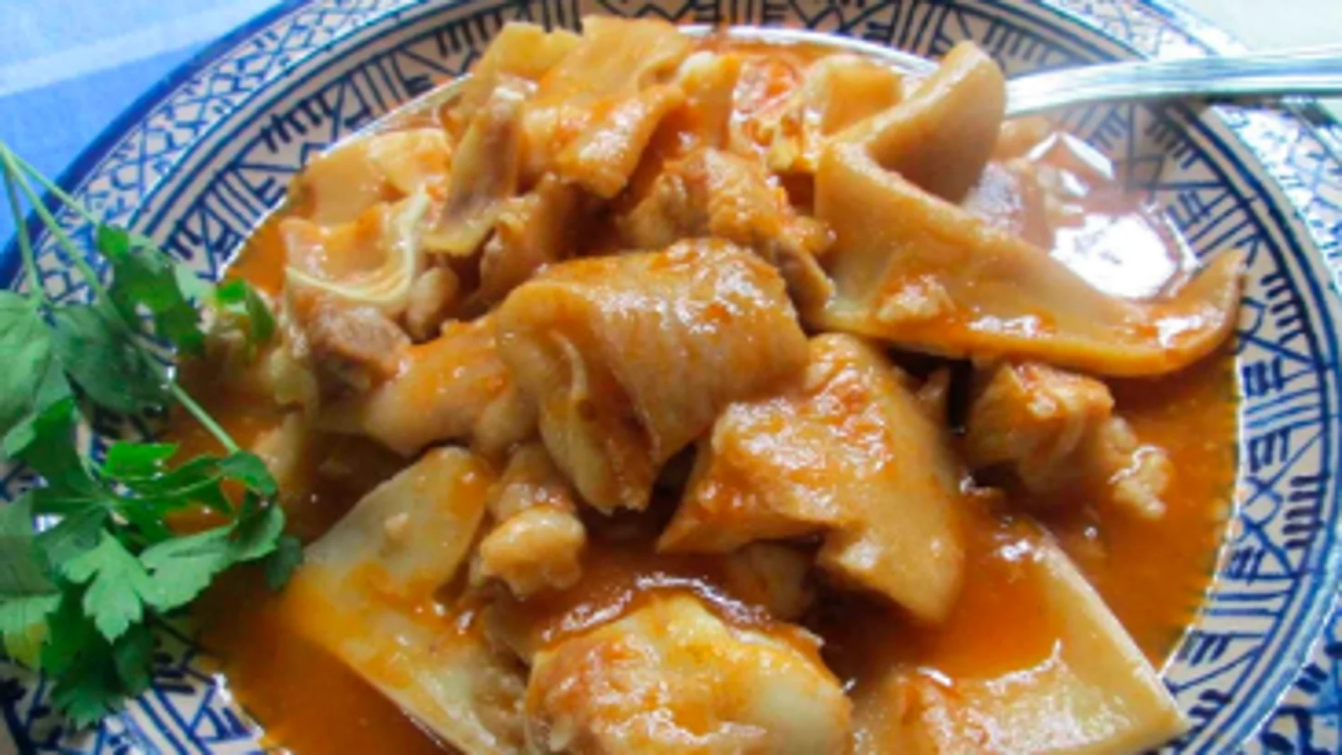Manitas de cerdo y orejas