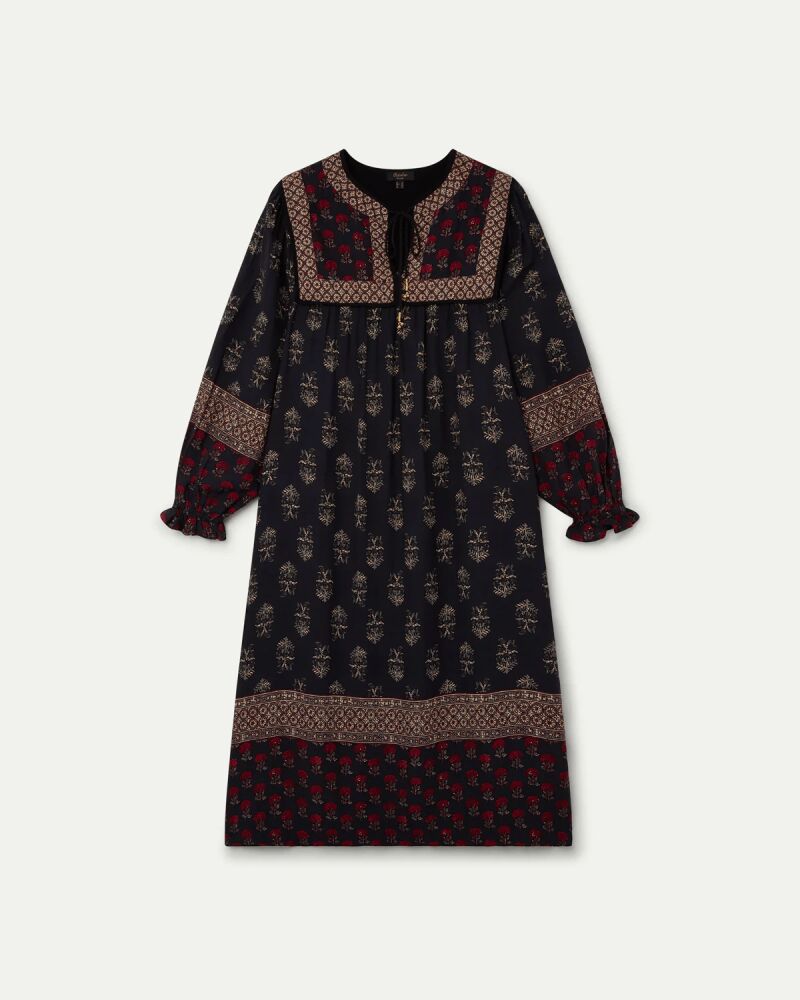 Vestido estampado con canesú delantero marrón.