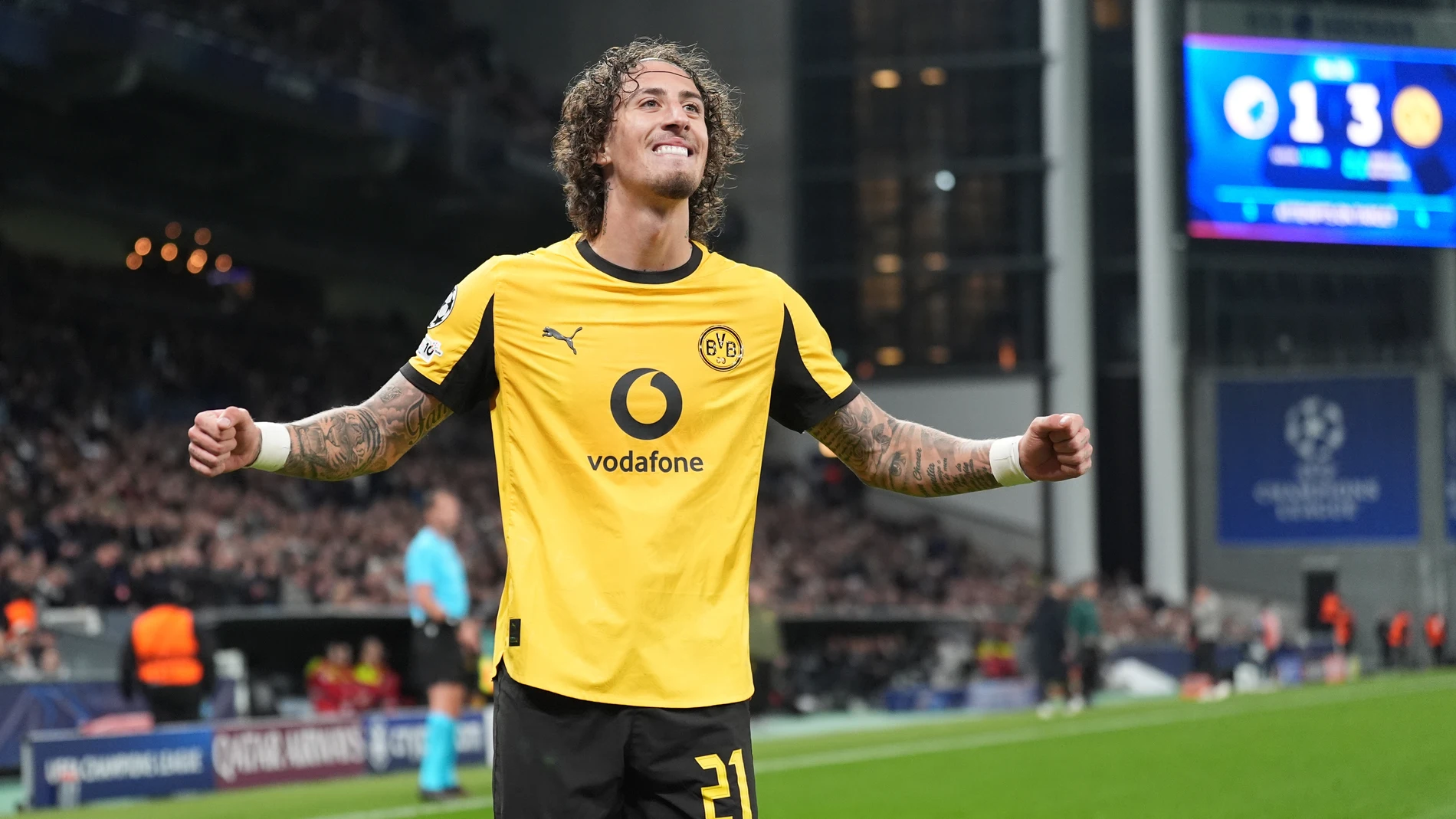 21 October 2025, Denmark, Copenhagen: Borussia Dortmund's Fabio Silva celebrates after scoring his side's fourth goal during the UEFA Champions League soccer match between FC Copenhagen vs Borussia Dortmund at Telia Parken. Photo: Marcus Brandt/dpa 21/10/2025 ONLY FOR USE IN SPAIN
