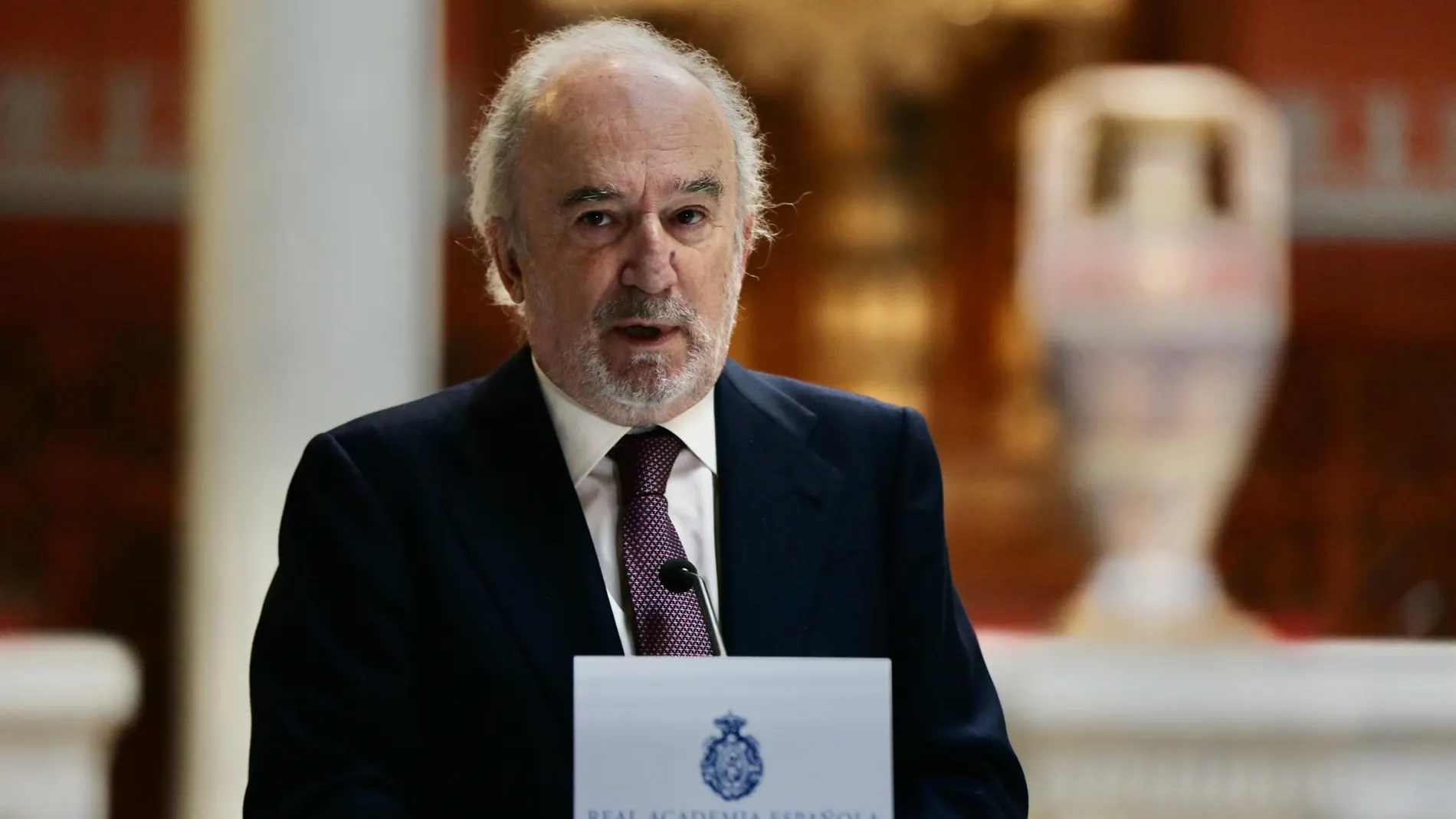 AMP.-Santiago Muñoz Machado(RAE): "A nadie se le ha ocurrido hasta hoy someter el diccionario al capricho gubernamental"