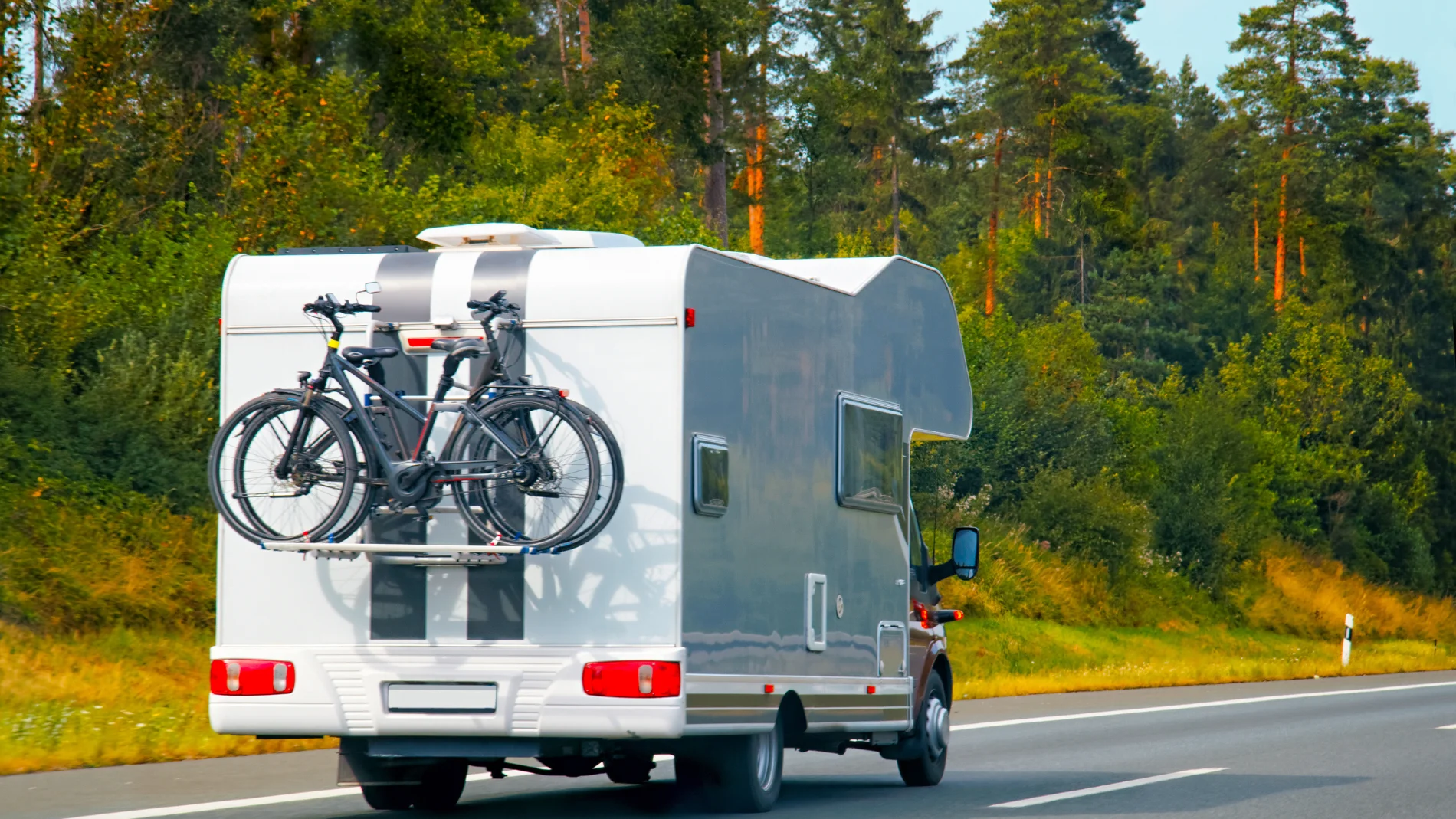 La DGT confirma hasta 200 euros de multa por llevar así la bici en tu coche