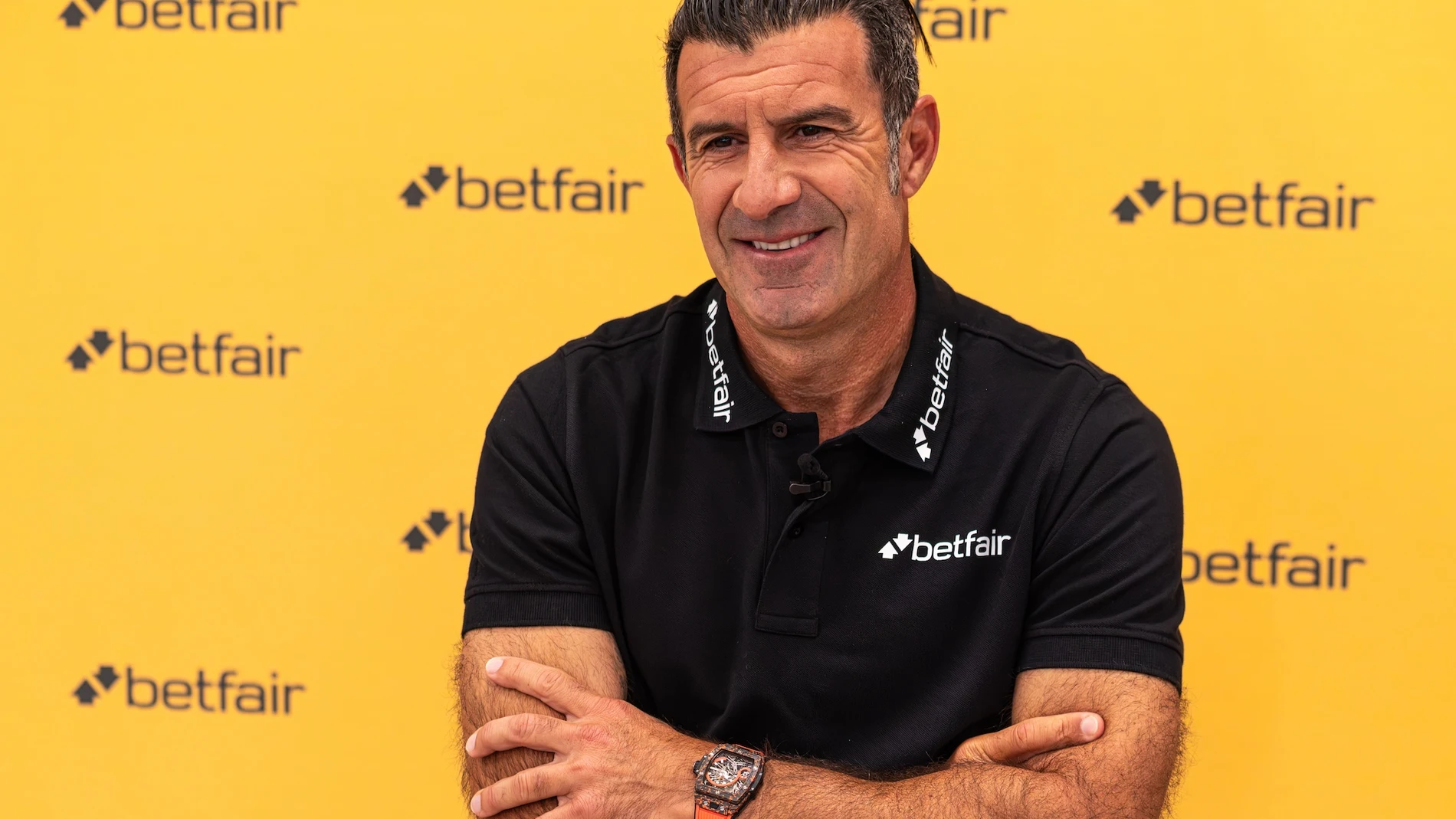 Figo cree que el Madrid ganará al Barcelona en el Clásico