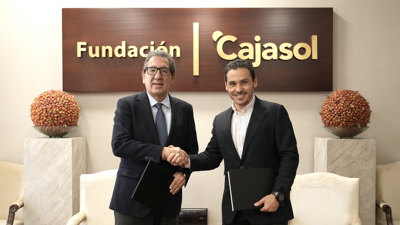 La Fundación Cajasol y el Sevilla FC reafirman su colaboración en iniciativas de integración y educación