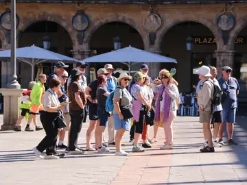 Turistas visitan Salamanca Turistas visitan Salamanca
