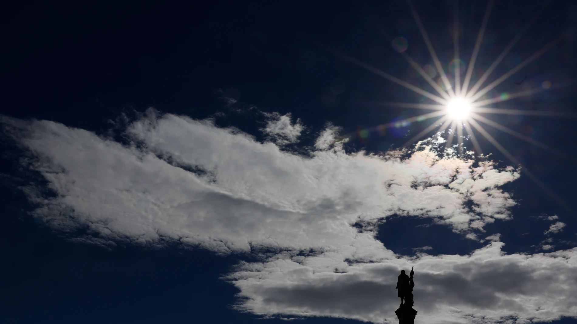 Imagen de archivo de nubes en Madrid