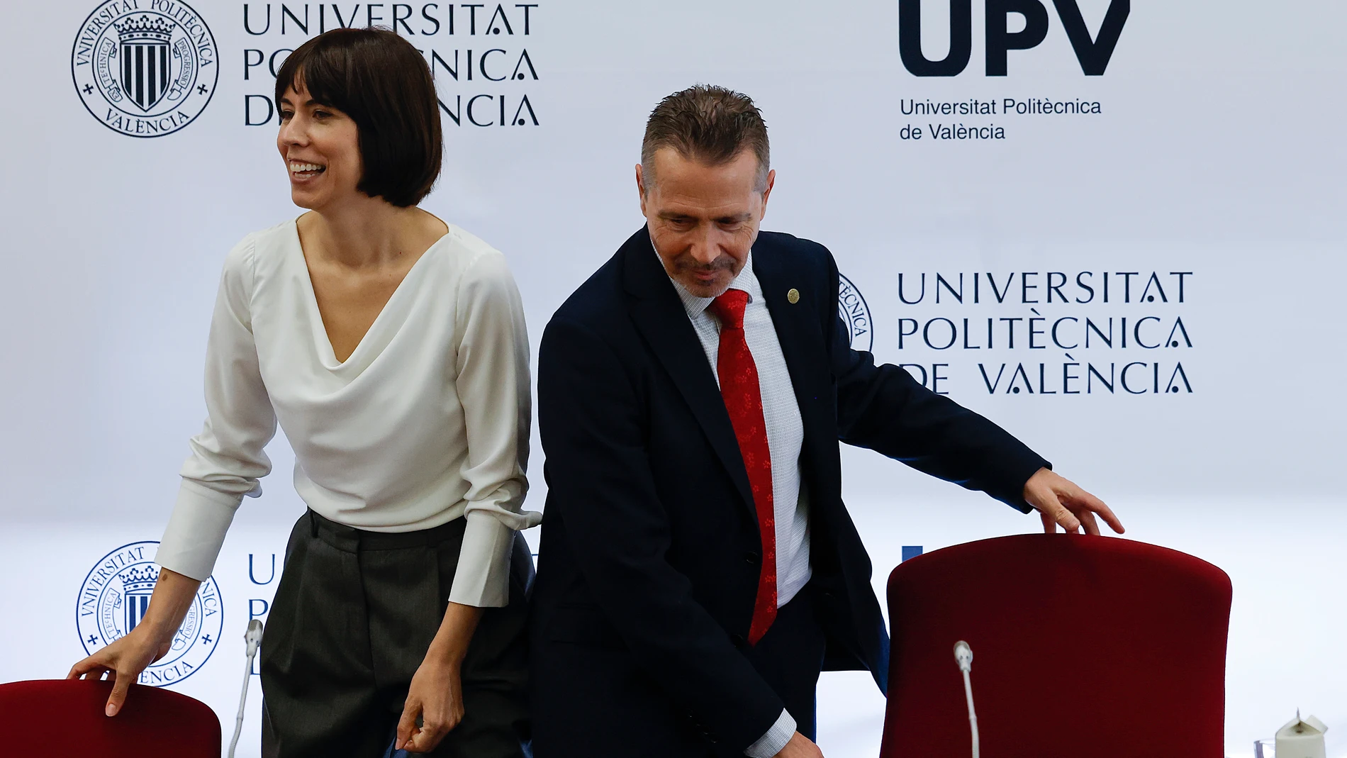 La ministra de Ciencia, Innovación y Universidades, Diana Morant, y el rector de la Universidad Politécnica de Valencia, José Capilla, durante el acto de presentación del primer centro universitario español en China, el Beihang Valencia Polytechnic Institute (BVPI), a 23 de octubre de 2025, en Valencia, Comunidad Valenciana (España). Inaugurado la semana pasada, el Beihang Valencia Polytechnic Institute ha sido seleccionado por el Ministerio de Educación de China como proyecto piloto del Sin...