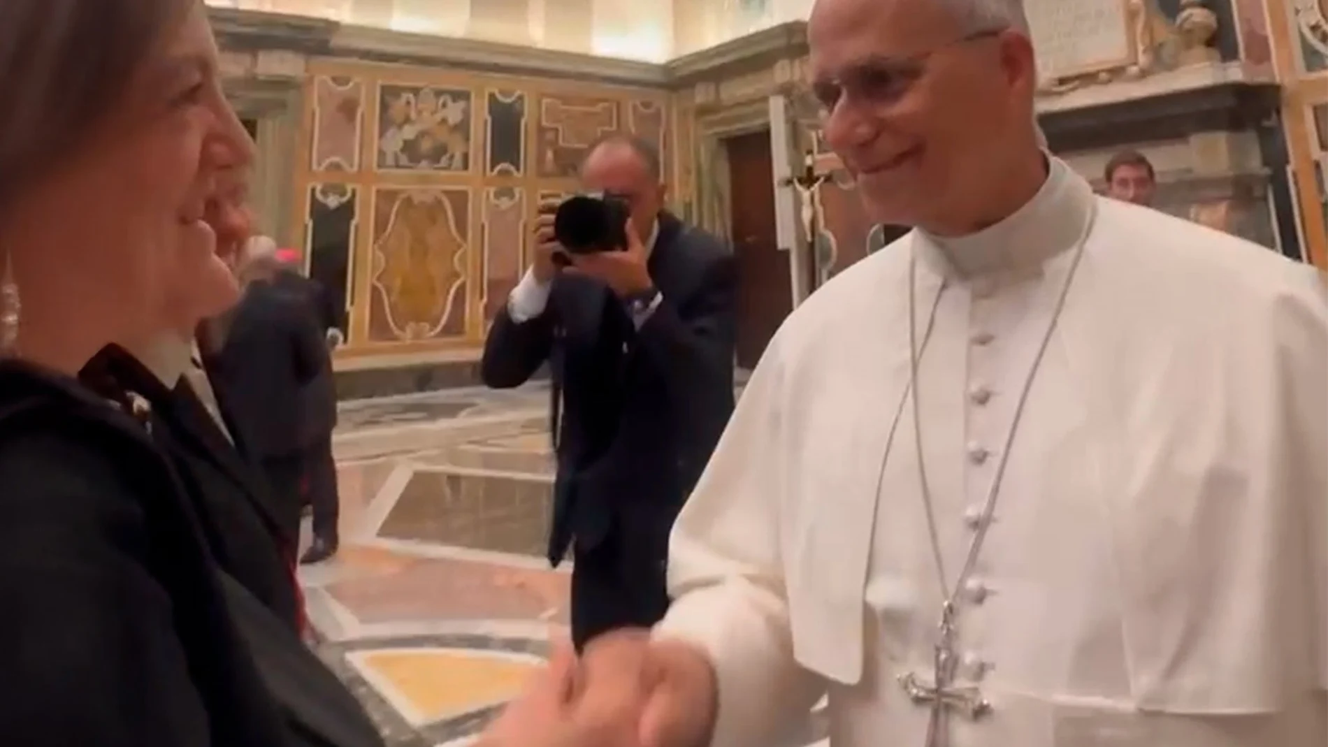 La presidenta de la UCAM ha mantenido este viernes un encuentro con el Papa León XIV