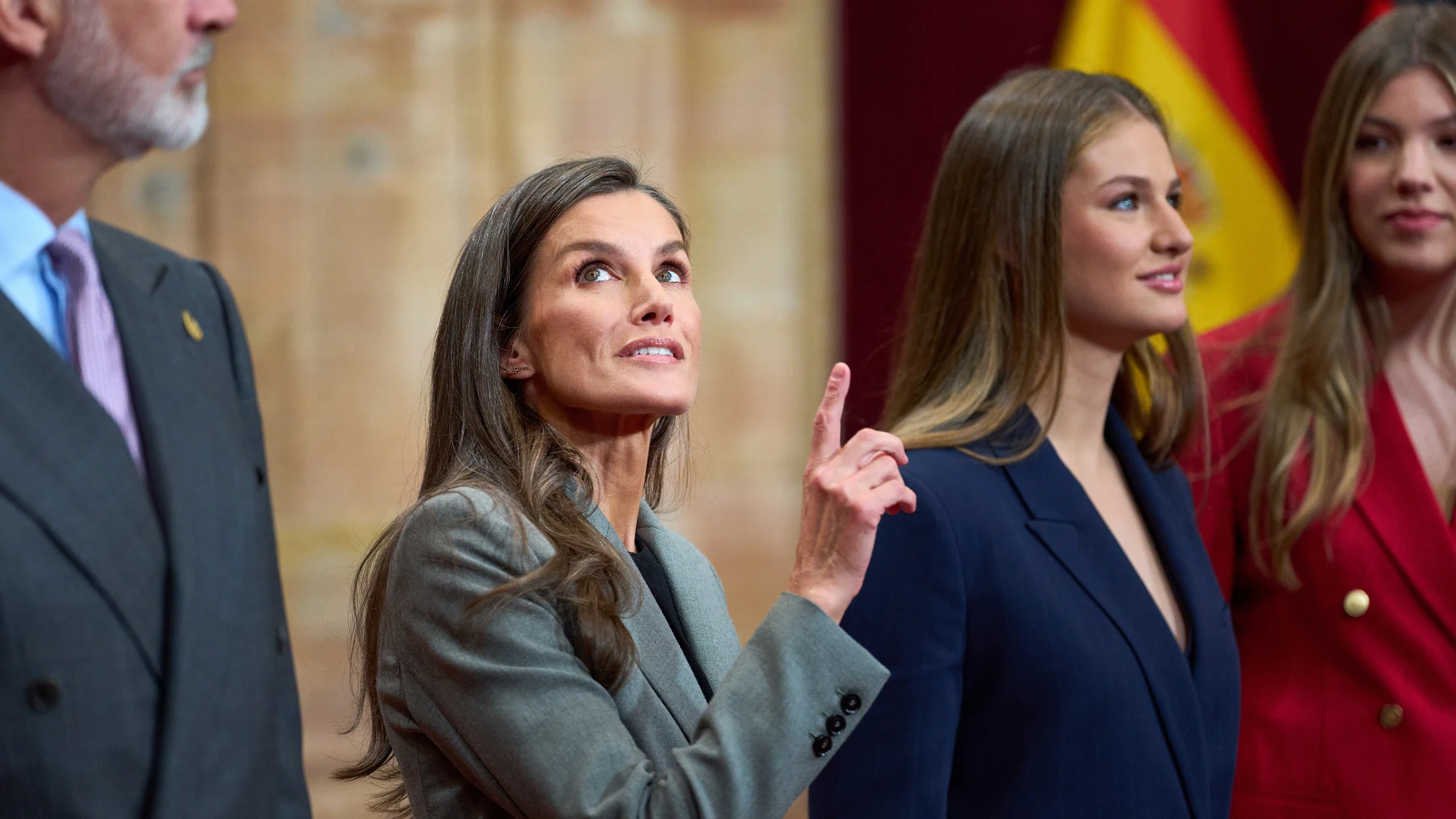 Spain's King Felipe VI, Spain's Queen Letizia and Princess Leonor attend a ceremony ahead of the Princess of Asturias Awards in Oviedo, northern Spain, Friday, Oct. 24, 2025. (AP Photo/Miguel Osés)
