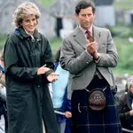 Diana de Gales con chaqueta retro.