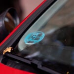 El Ayuntamiento cobrará el 'numerito' del coche en base a las etiquetas y no según el tipo de motor y carburante