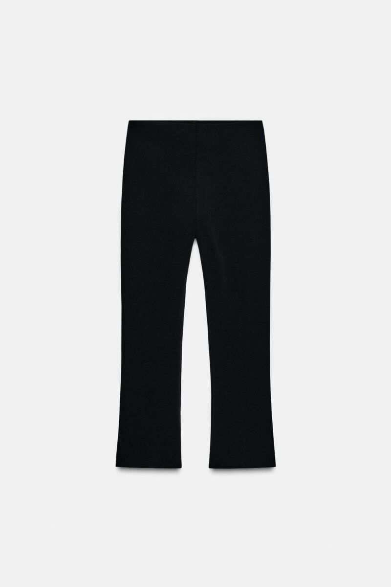 Pantalones capri de crepé con abertura.
