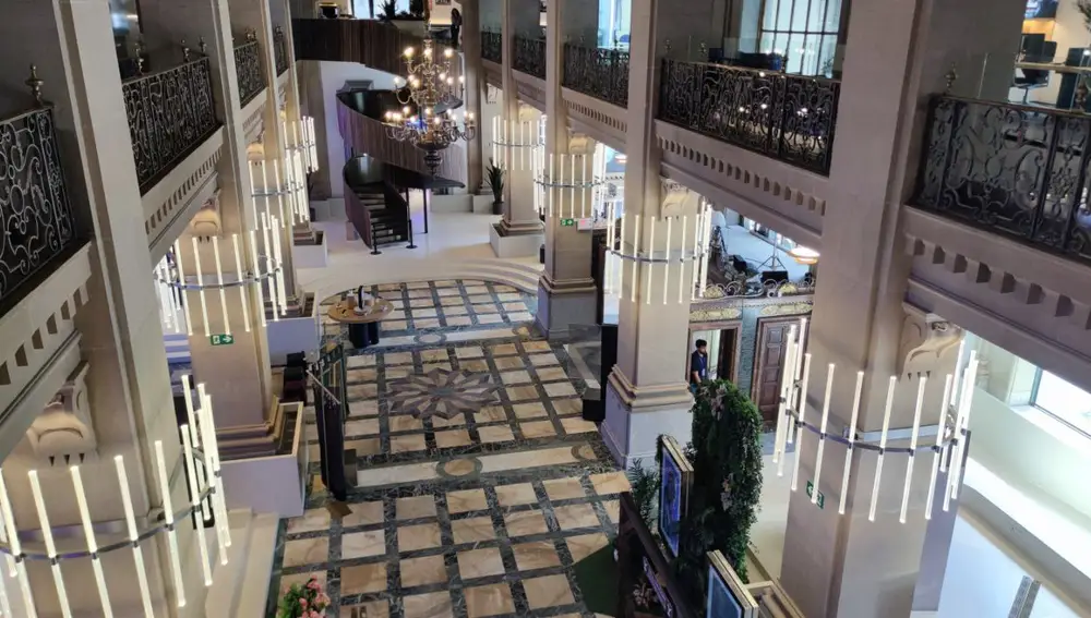 El Espacio Movistar se localiza dentro del Edificio Telefónica