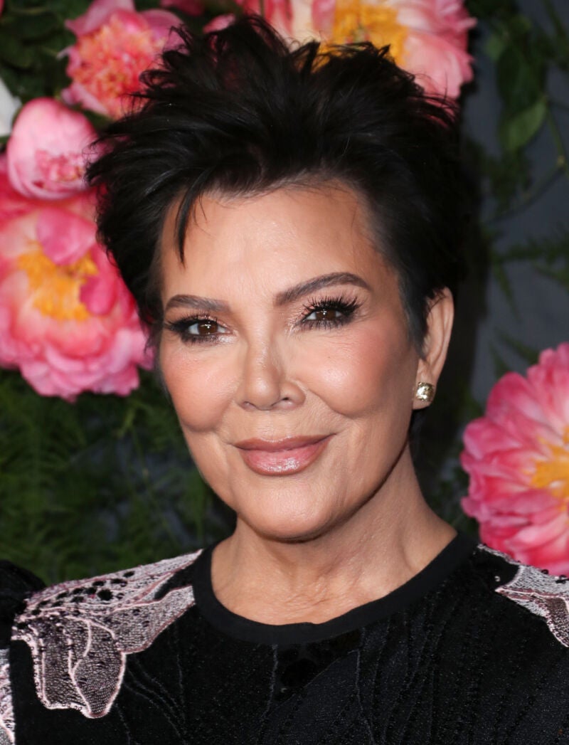 Kris Jenner con corte garçon.