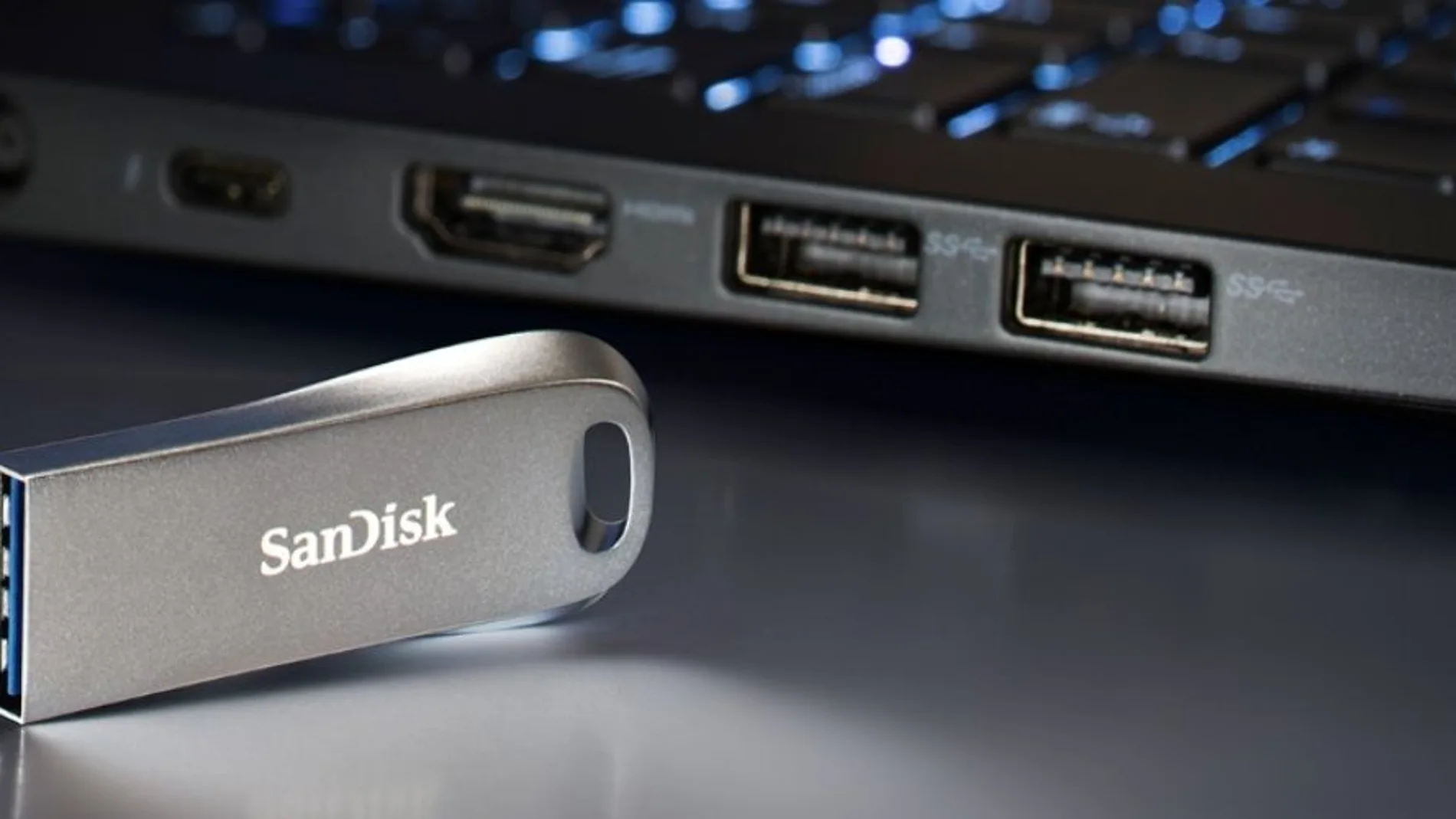 SanDisk Ultra Luxe