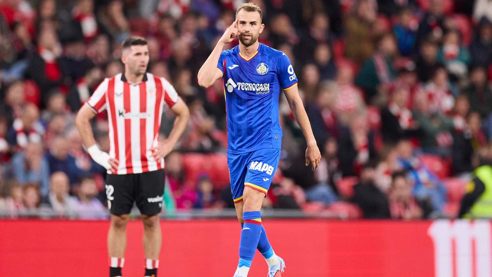 Borja Mayoral of Getafe CF celebrates after scoring the team's first goal during the LaLiga EA Sports match between Athletic Club and Getafe CF at San Mames on October 25, 2025, in Bilbao, Spain. AFP7 25/10/2025 ONLY FOR USE IN SPAIN