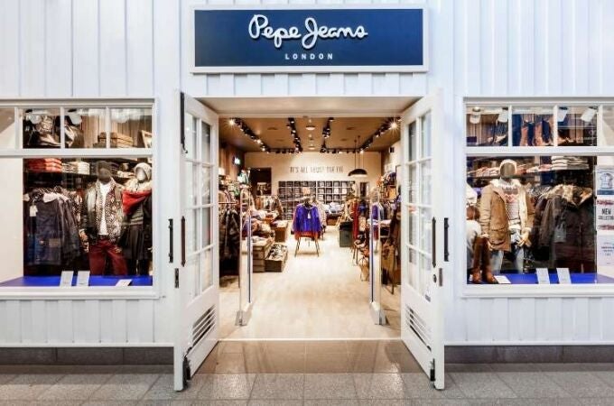 La camiseta Pepe Jeans que encaja en cualquier armario cápsula: sencilla, cómoda y fácil de combinar con cualquier look La camiseta Pepe Jeans que encaja en cualquier armario cápsula: sencilla, cómoda y fácil de combinar con cualquier look