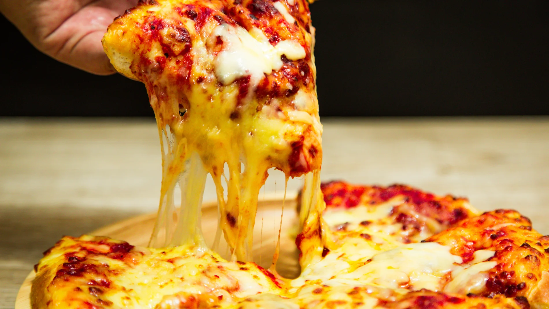 Le despiden por pedirse una pizza de la competencia y el juez lo valida como procedente: "es una gran muestra de deslealtad"