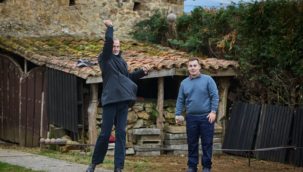 Sus Majestades los Reyes don Felipe VI y doña Letizia y Sus Altezas Reales la Princesa de Asturias doña Leonor