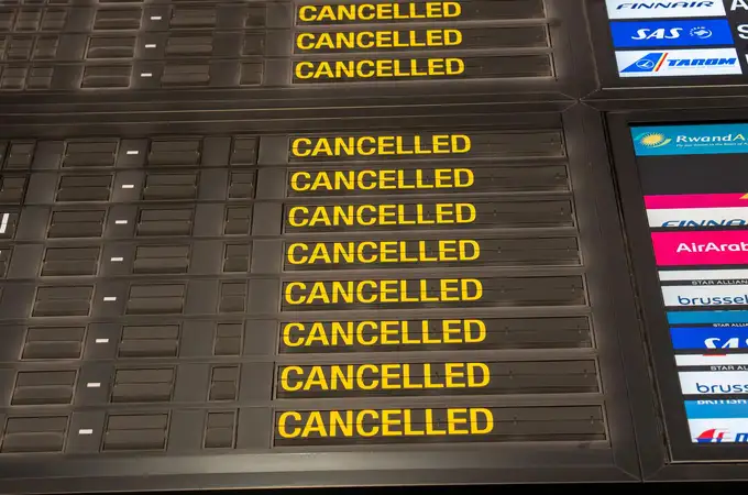 El aeropuerto de Vilna vuelve a cerrar debido a problemas en el espacio aéreo lituano El aeropuerto de Vilna vuelve a cerrar debido a problemas en el espacio aéreo lituano