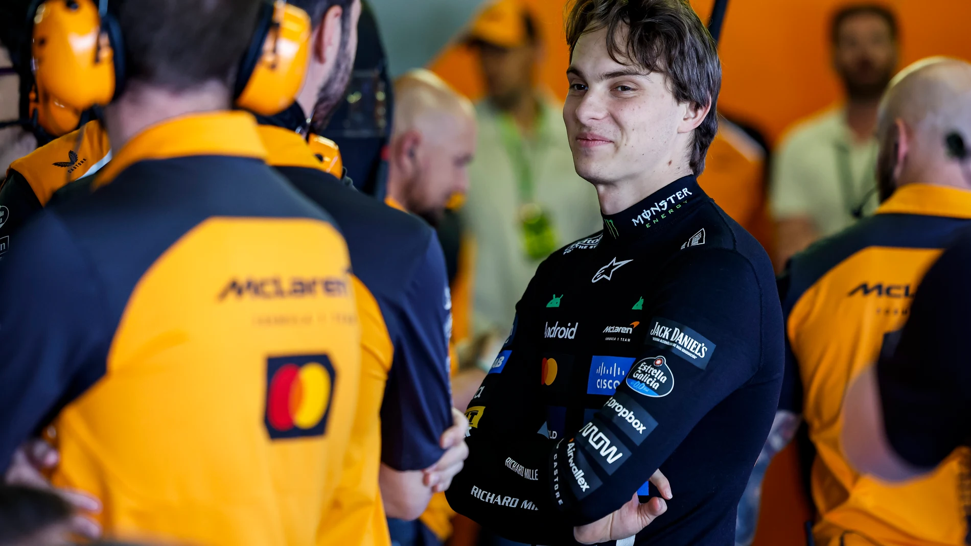 PIASTRI Oscar (aus), McLaren F1 Team MCL39, portrait during the 2025 Formula 1 Mexico City Grand Prix, 20th round of the 2025 FIA Formula One World Championship from October 24 to 26, 2025 on the Autodromo Hermanos Rodriguez, in Mexico City, Mexico - Photo Javier Jimenez / DPPI AFP7 25/10/2025 ONLY FOR USE IN SPAIN