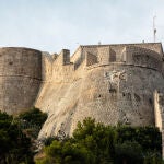 La fortaleza de Hvar, una de las islas más famosas de Croacia, fue construida en el siglo XVI bajo un proyecto de ingenieros españoles apoyados por venecianos 