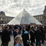 Directores de 57 museos del mundo, entre ellos Prado y MNAC, apoyan a la directora del Louvre tras el robo