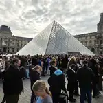 Directores de 57 museos del mundo, entre ellos Prado y MNAC, apoyan a la directora del Louvre tras el robo