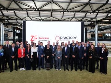 El CZFB presenta ante 30 cónsules su apuesta internacional por liderar la industria 4.0